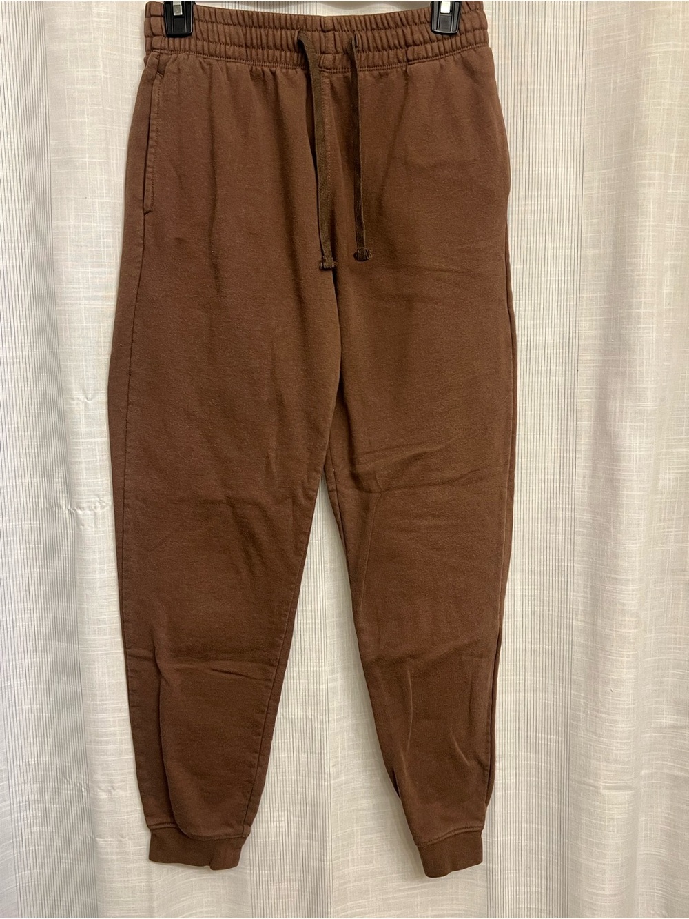 Super comfy brown H&M sweatpants!